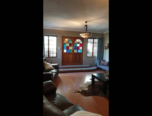 3 BEDROOM FREEHOLD SOLD IN WONDERBOOM SOUTH